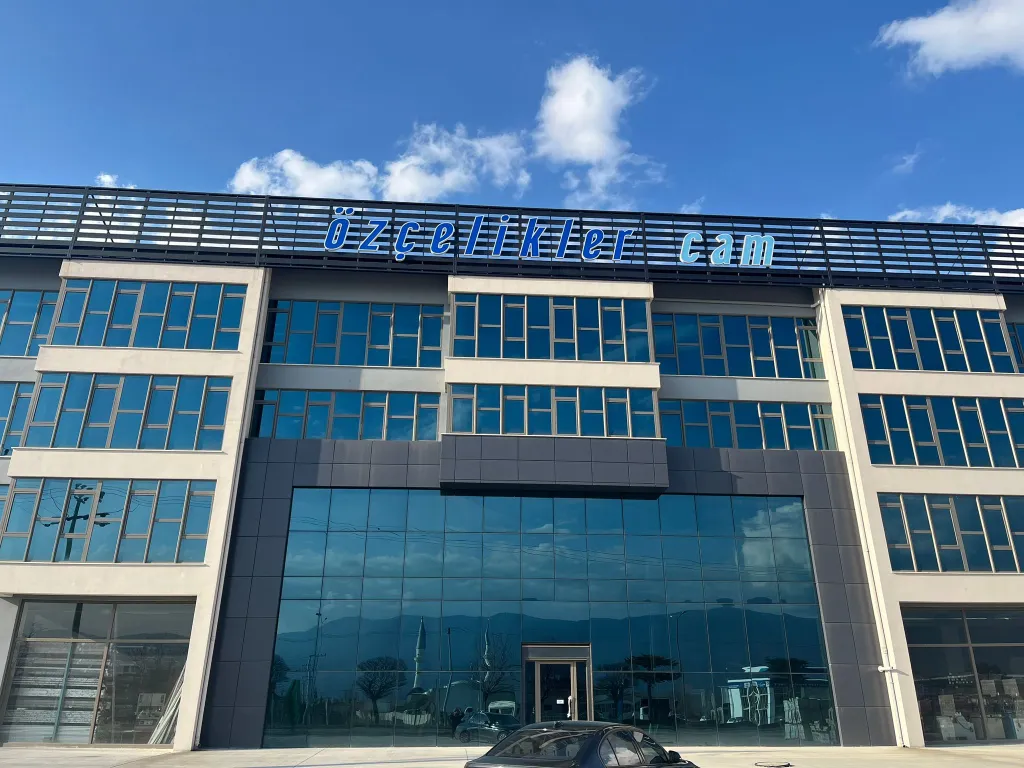 fabrika özçelikler cam